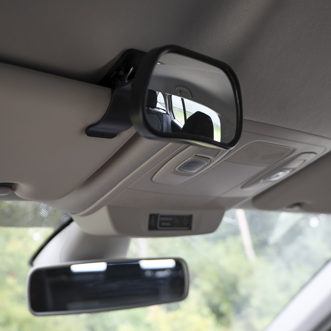 Rearview mirror for observing child, suction cup or clip