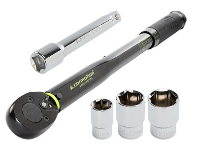 Torque wrench 28-210 Nm, 1/2  + sockets 17, 19 and 21 mm + extension 125 mm, calibration certificate