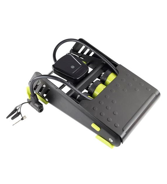 Pompe à pied à trois pistons avec manomètre numérique, max 8 BAR / 120 PSI