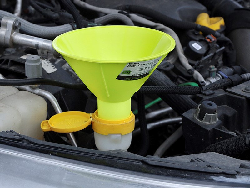 Conical scraper - funnel