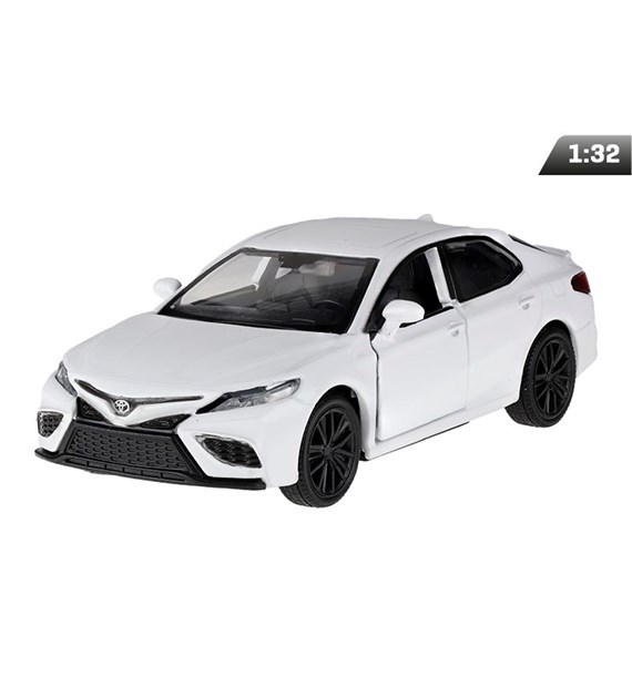 Model 1:32, RMZ Toyota Camry, white