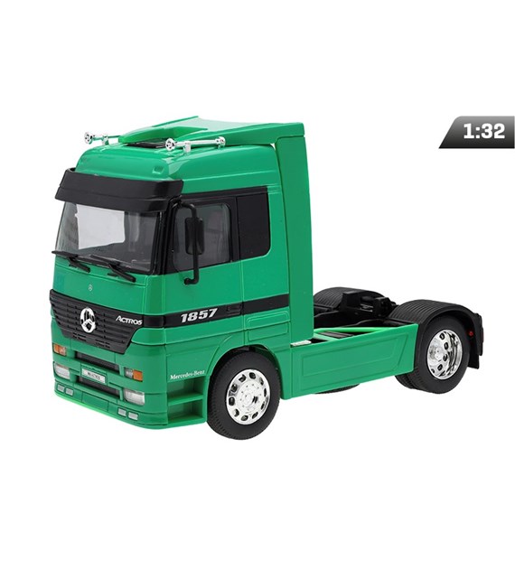 Modell 1:32, MERCEDES-BENZ ACTROS, grüner Traktor